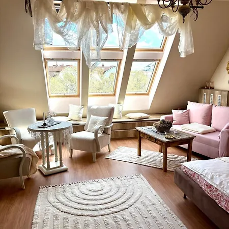 Gold Moon * Kecskemét